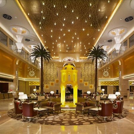 Sovereign Hotel Чжаньцзян Экстерьер фото