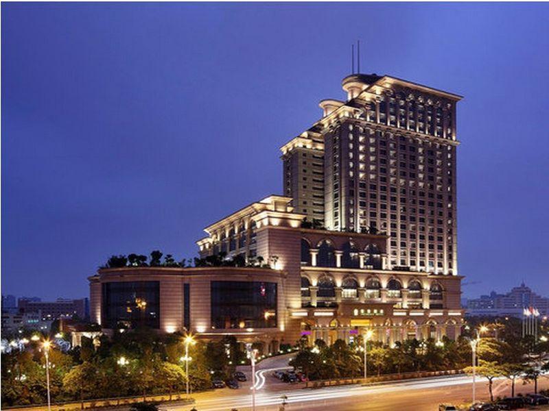 Sovereign Hotel Чжаньцзян Экстерьер фото