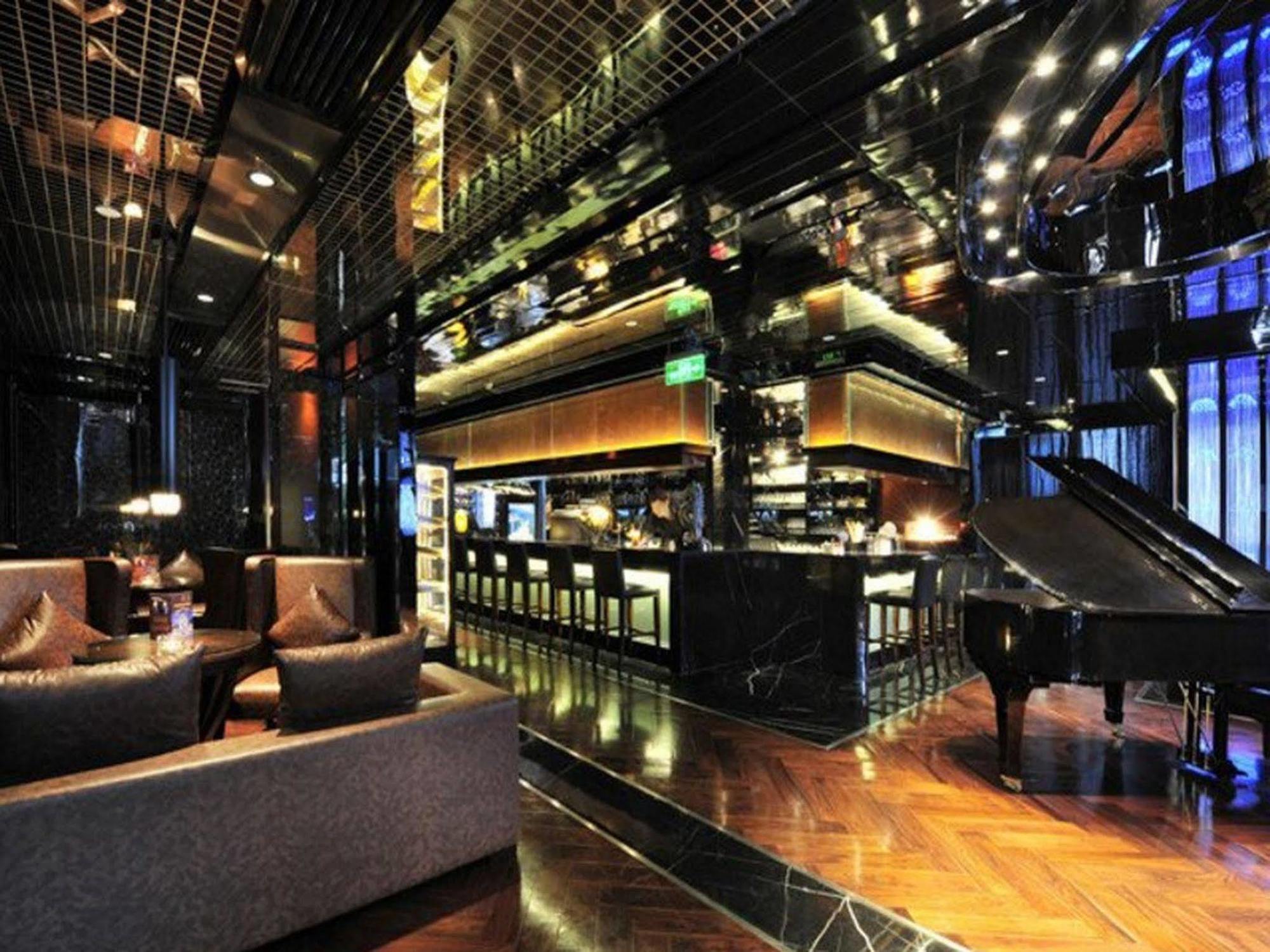 Sovereign Hotel Чжаньцзян Экстерьер фото